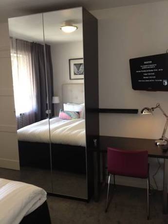 Imagen general del Hotel l Tinget. Foto 16