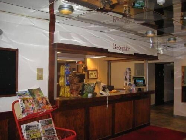Imagen de los interiores del Hotel l Villa Sparta. Foto 19