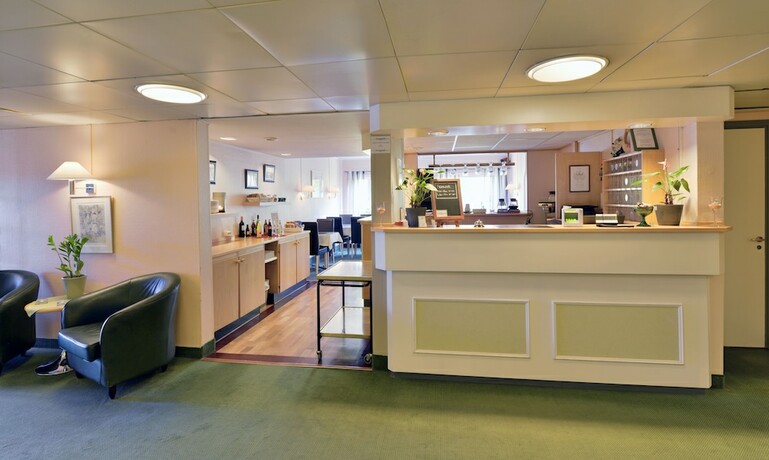 Imagen de los interiores del Hotel l Z&auml;ta Longstay. Foto 34