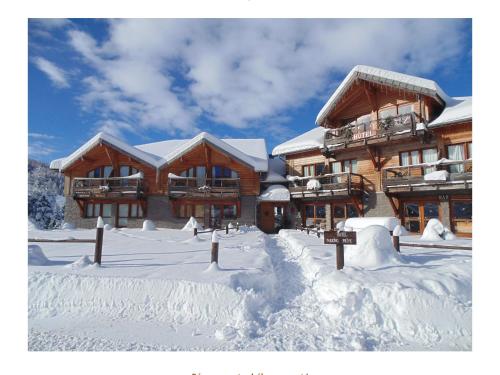 Imagen general del Hotel l\'Ecrin des Neiges, Agnieres-en-Devoluy. Foto 1