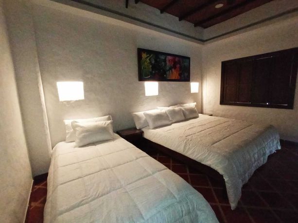 Imagen de la habitación del Hotel la Casona Monta&ntilde;esa. Foto 9