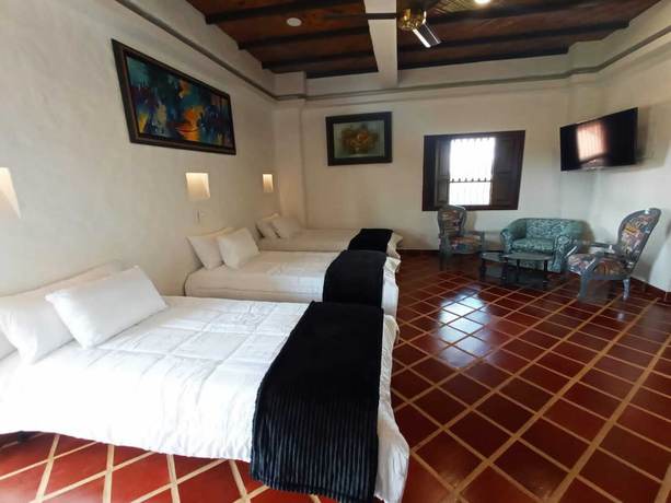 Imagen de la habitación del Hotel la Casona Monta&ntilde;esa. Foto 10
