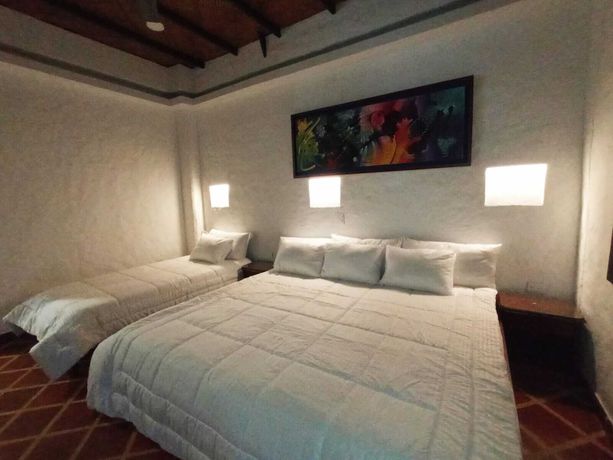 Imagen de la habitación del Hotel la Casona Monta&ntilde;esa. Foto 13