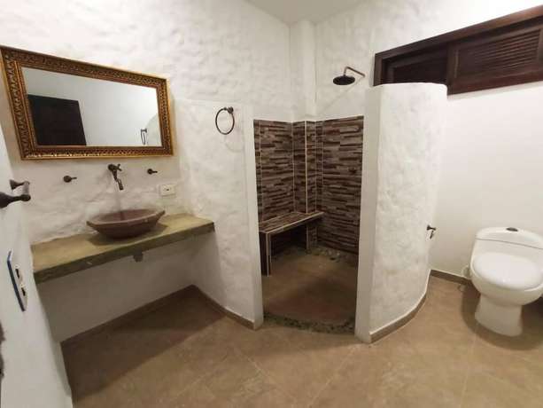 Imagen de la habitación del Hotel la Casona Monta&ntilde;esa. Foto 14