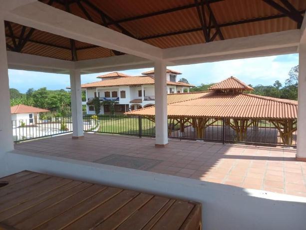 Imagen de la habitación del Hotel la Casona Monta&ntilde;esa. Foto 15