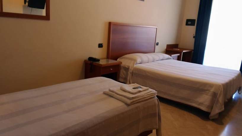 Imagen de la habitación del Hotel la Falconara. Foto 8
