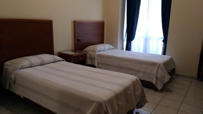 Imagen de la habitación del Hotel la Falconara. Foto 11