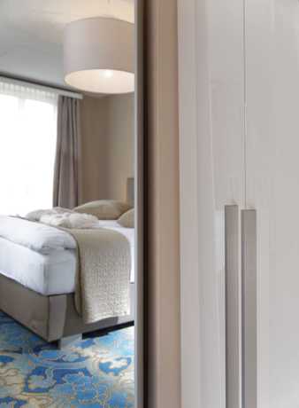 Imagen de la habitación del Hotel la Suite, Payerne. Foto 4