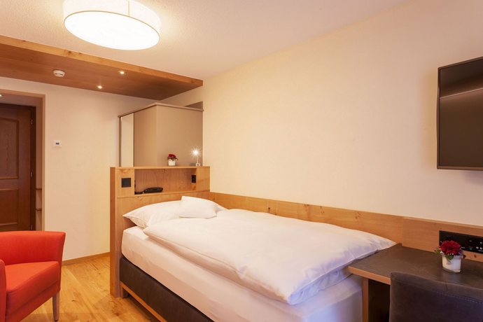 Imagen de la habitación del Hotel la couronne Hotel and Spa. Foto 4