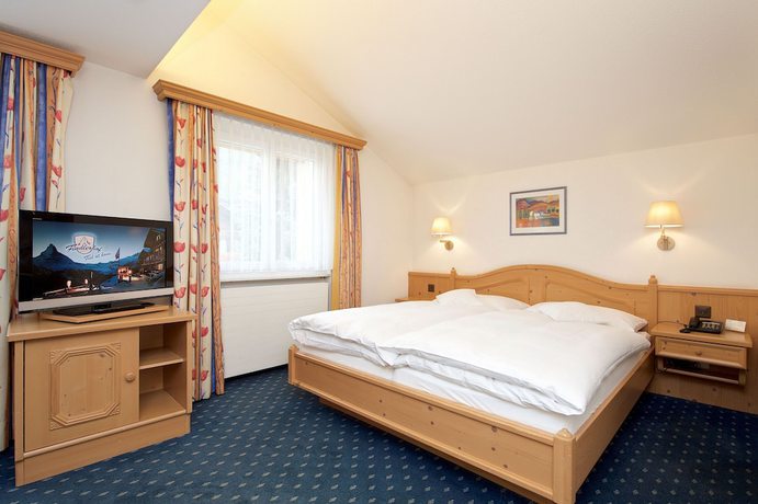 Imagen de la habitación del Hotel la couronne Hotel and Spa. Foto 9