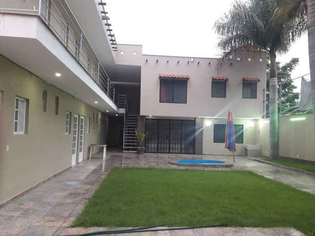 Imagen de los exteriores del Hotel las Palmas Jocotepec. Foto 14