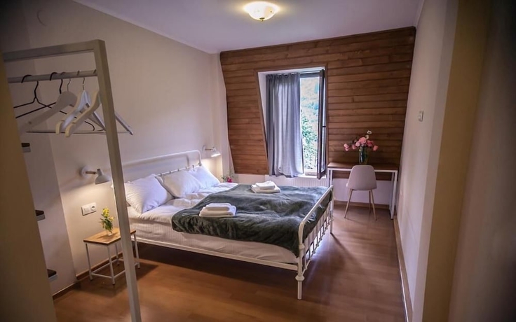 Imagen de la habitación del Hotel latour Mestia. Foto 9