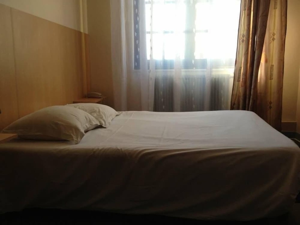 Imagen de la habitación del Hotel le Bristol, Valenciennes. Foto 8