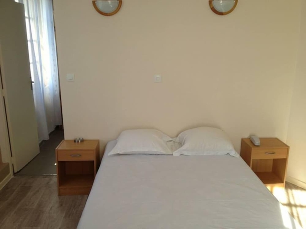 Imagen de la habitación del Hotel le Bristol, Valenciennes. Foto 11