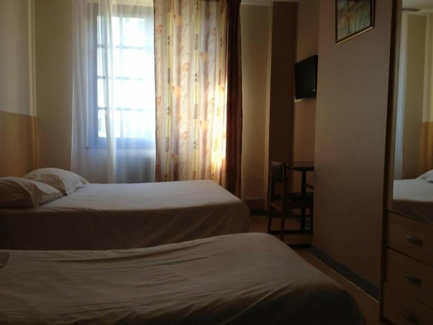 Imagen de la habitación del Hotel le Bristol, Valenciennes. Foto 12