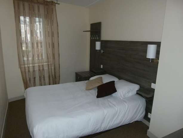 Imagen de la habitación del Hotel le Carnot, Bolbec. Foto 3