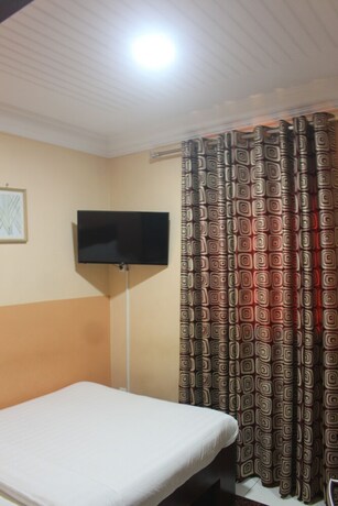 Imagen de la habitación del Hotel le Kremlin. Foto 20