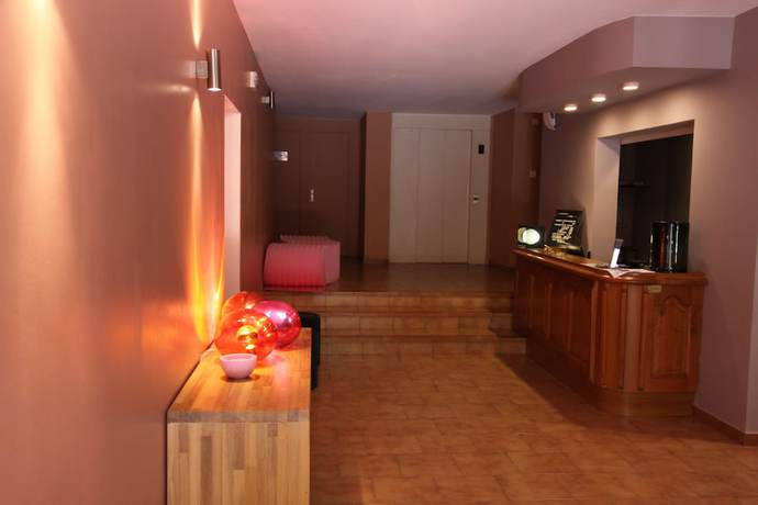Imagen de los interiores del Hotel le Lonca. Foto 20