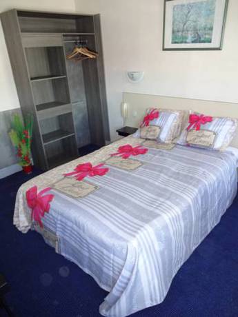 Imagen de la habitación del Hotel le Terminus, AUTUN. Foto 6