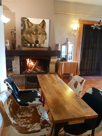 Imagen de la habitación del Hotel le YAKA. Foto 10