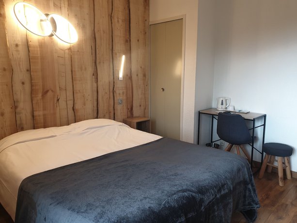 Imagen de la habitación del Hotel le YAKA. Foto 13