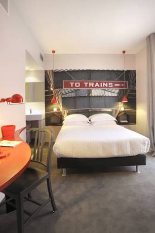 Imagen de la habitación del Hotel l'&eacute;chapp&eacute;e belle. Foto 7