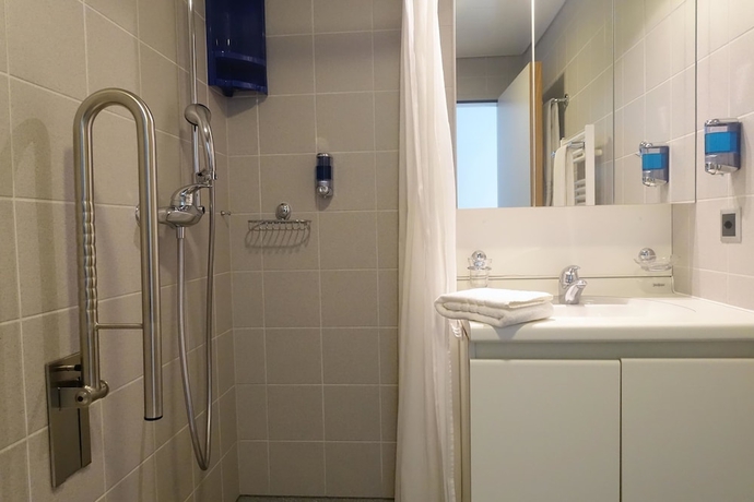 Imagen de la habitación del Hotel lerie Franciscaine. Foto 16