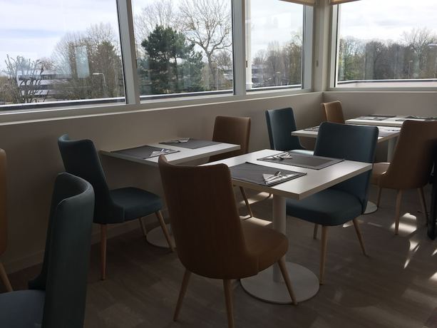 Imagen del bar/restaurante del Hotel les 3 Vallées. Foto 7