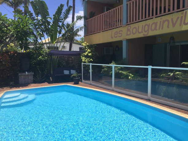 Imagen de la piscina del Hotel les Bougainvilliers, Saint-Paul. Foto 20