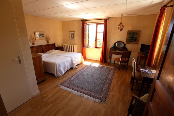 Imagen de la habitación del Hotel les Hospitaliers. Foto 4