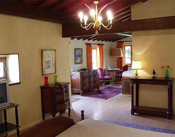 Imagen de la habitación del Hotel les Hospitaliers. Foto 9