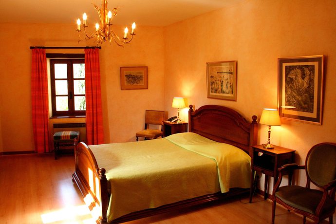 Imagen de la habitación del Hotel les Hospitaliers. Foto 19