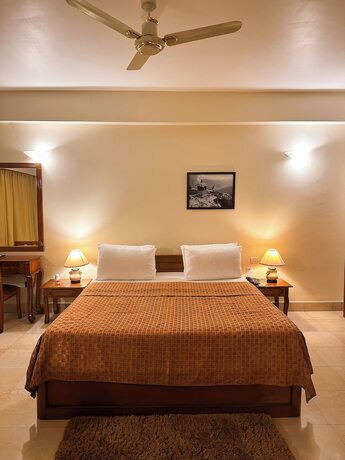 Imagen general del Hotel lhaki. Foto 3