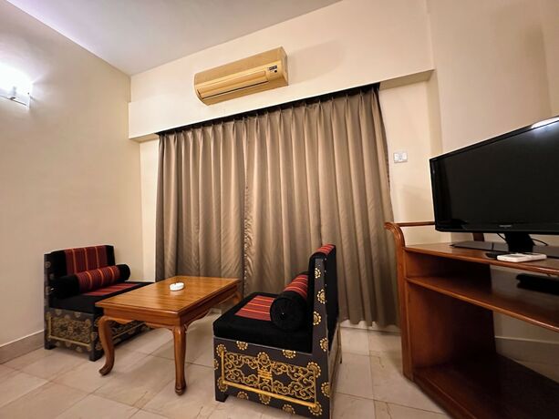 Imagen general del Hotel lhaki. Foto 4