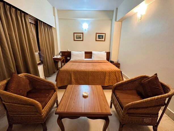 Imagen de la habitación del Hotel lhaki. Foto 16