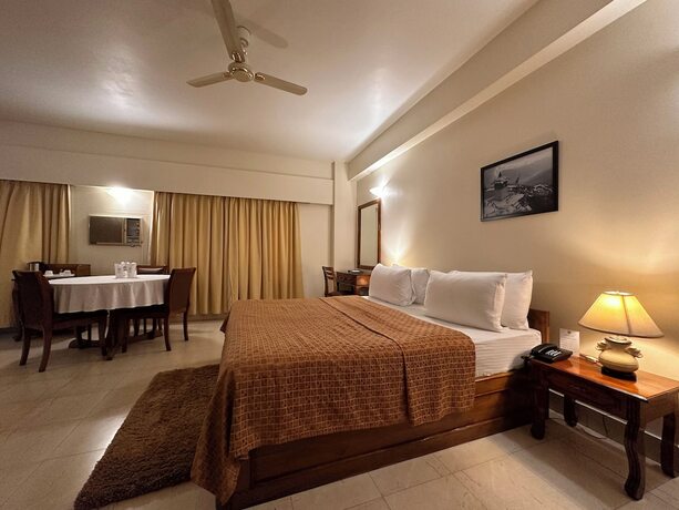 Imagen de la habitación del Hotel lhaki. Foto 20