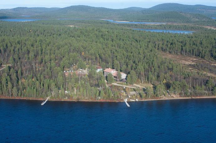 Imagen de los exteriores del Hotel li Korpikartano. Foto 8