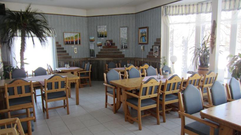 Imagen del bar/restaurante del Hotel li Yöpuu. Foto 5