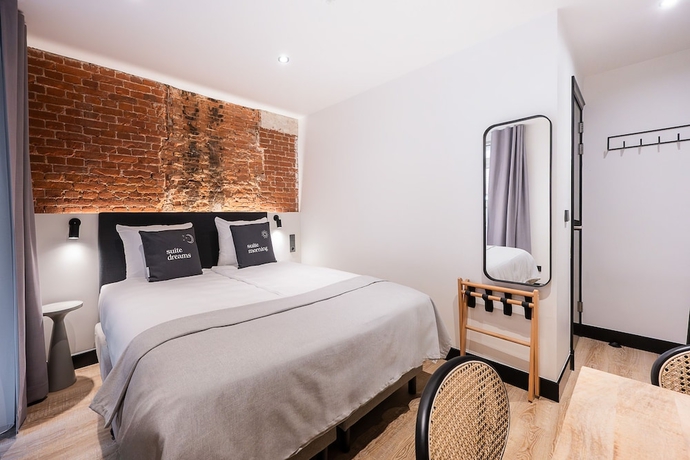 Imagen de la habitación del Hotel limehome Amsterdam Leidsekruisstraat. Foto 2