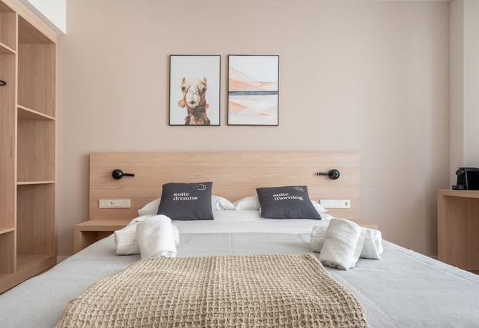 Imagen de la habitación del Hotel limehome Barcelona. Foto 2