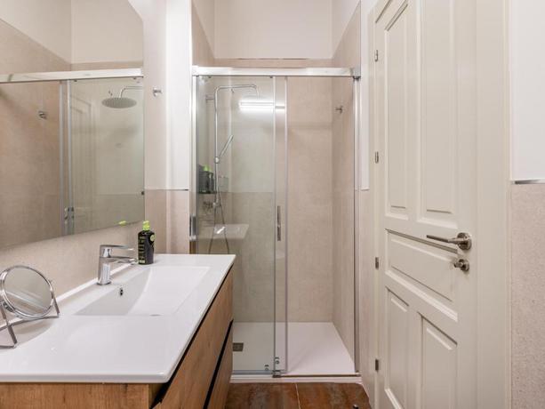 Imagen de la habitación del Hotel limehome Granada Calle Mirasol. Foto 6