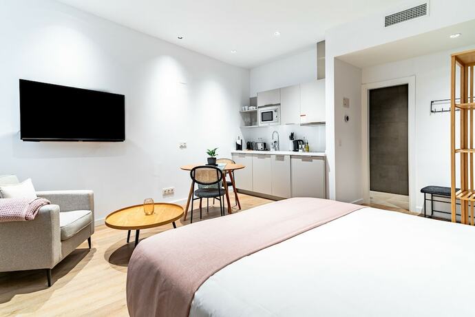 Imagen general del Hotel limehome Sevilla Ronda de Capuchinos. Foto 4