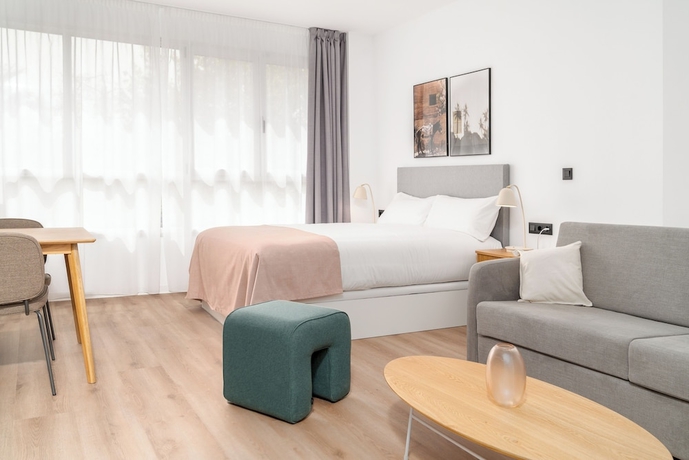 Imagen de la habitación del Hotel limehome Valencia Carrer d'Antonio Ferrandis. Foto 2