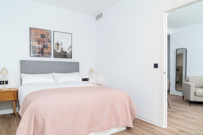 Imagen de la habitación del Hotel limehome Valencia Carrer d'Antonio Ferrandis. Foto 9