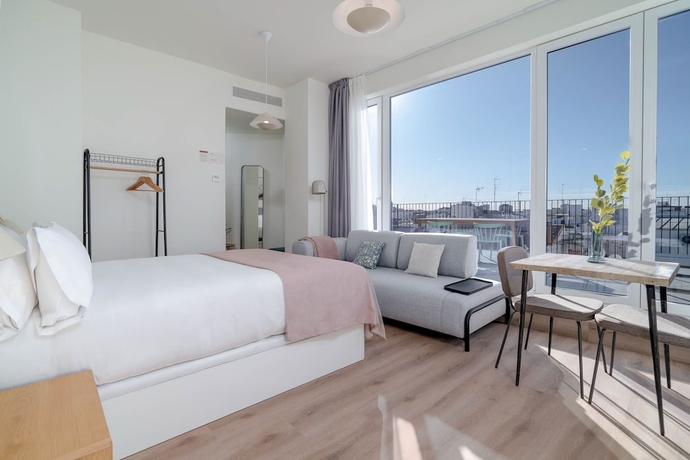 Imagen de la habitación del Hotel limehome Valencia Carrer de Sant Jacint. Foto 9