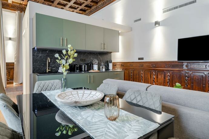 Imagen de la habitación del Hotel limehome Vitoria Palacio Álava-Velasco. Foto 19