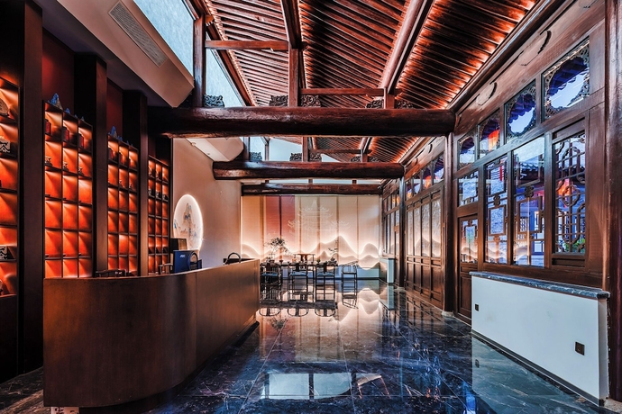 Imagen de los interiores del Hotel lishe. Foto 10