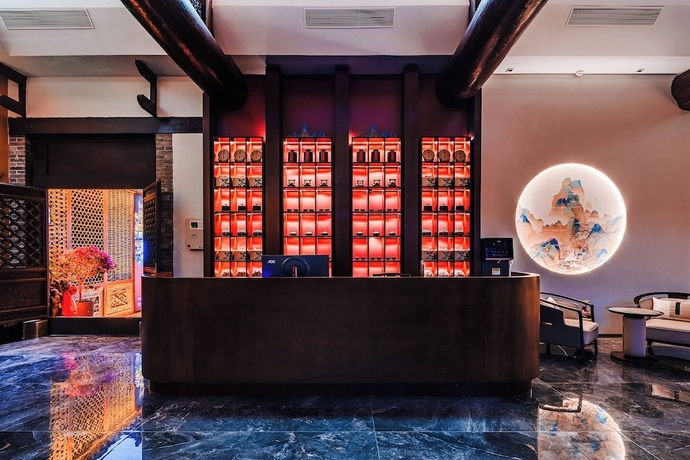 Imagen de los interiores del Hotel lishe. Foto 11