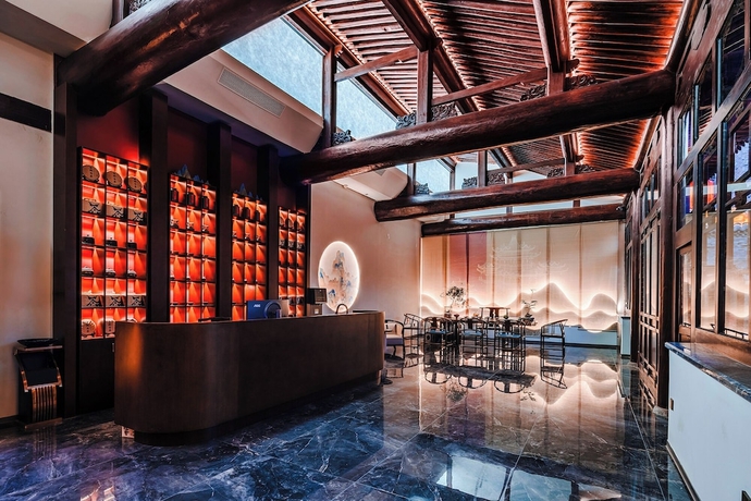 Imagen de los interiores del Hotel lishe. Foto 12