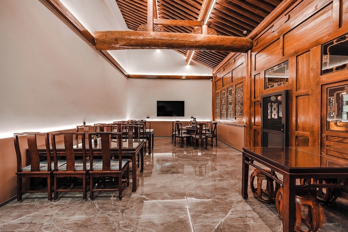 Imagen del bar/restaurante del Hotel lishe. Foto 1